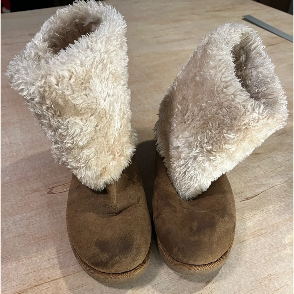 Makalu California Henoa Womens 10 Suede Brown Boots Fur Trimmed Low Boot